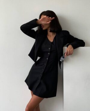 Дамски комплект сукман и сако в черен цвят