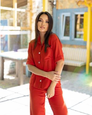 Дамски костюм риза и дълъг панталон в червено