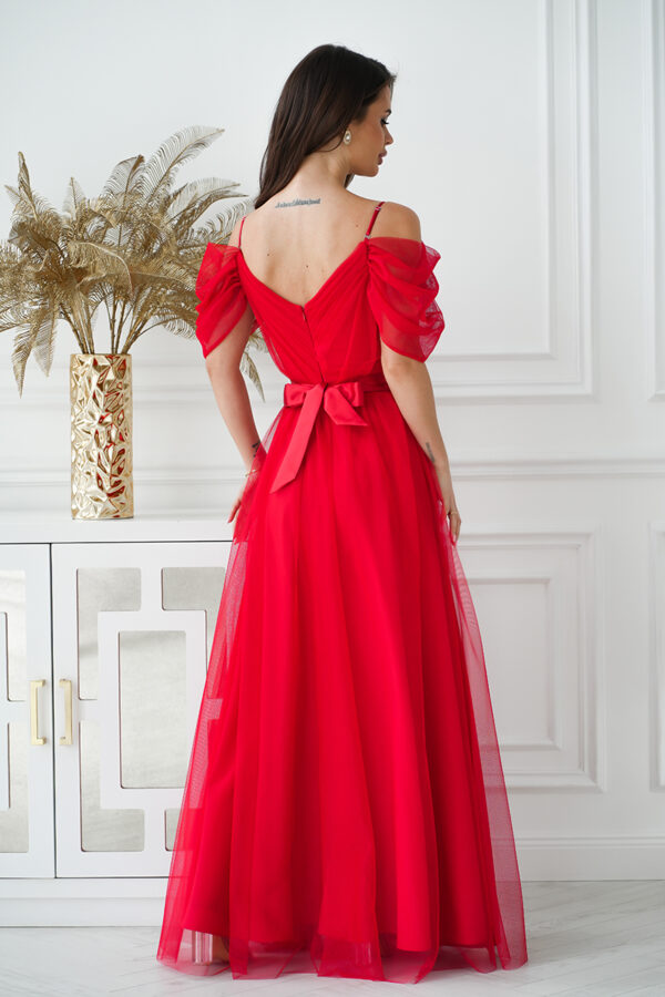 Дълга рокля в испански стил с падащи ръкави от тюл ПОЛ310-02